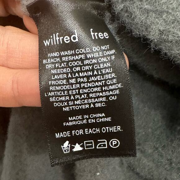 Wilfred Free Aritzia Super Soft V-Neck Sweater Gray Oversized Womens Small - Picture 5 of 7